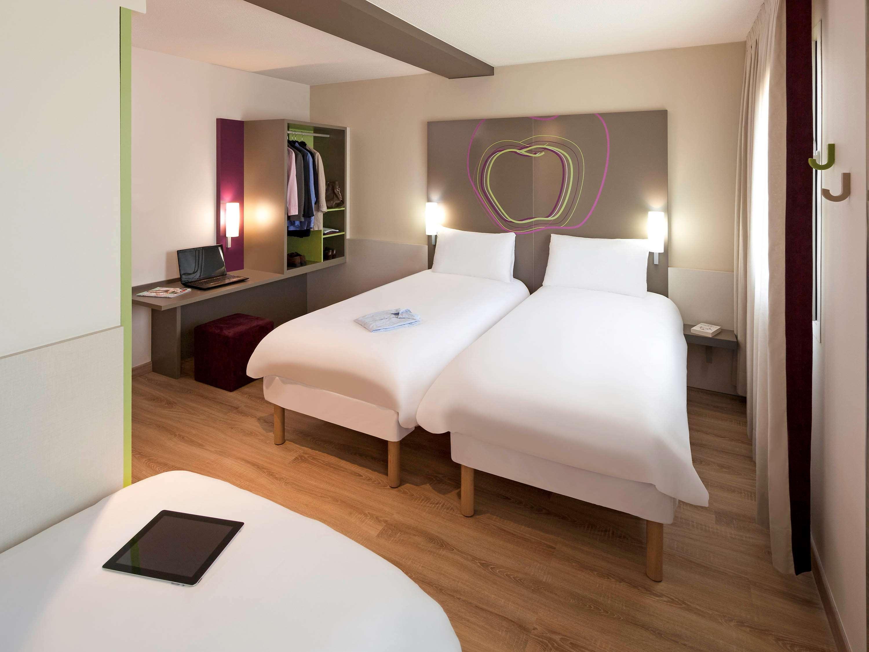 Hotel Ibis Styles Lleida Torrefarrera Exterior photo