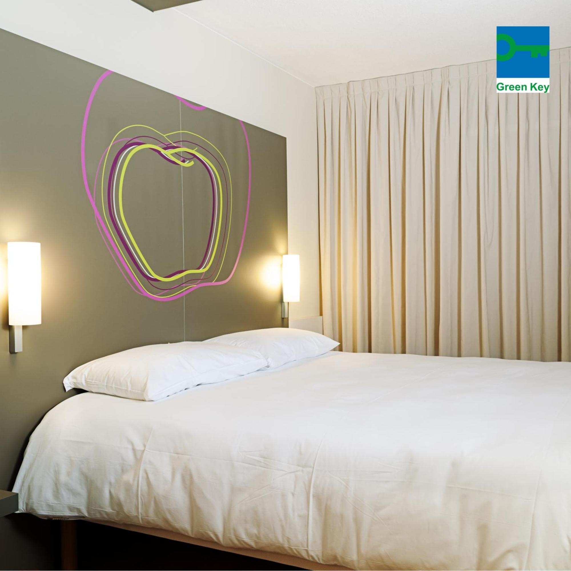 Hotel Ibis Styles Lleida Torrefarrera Exterior photo